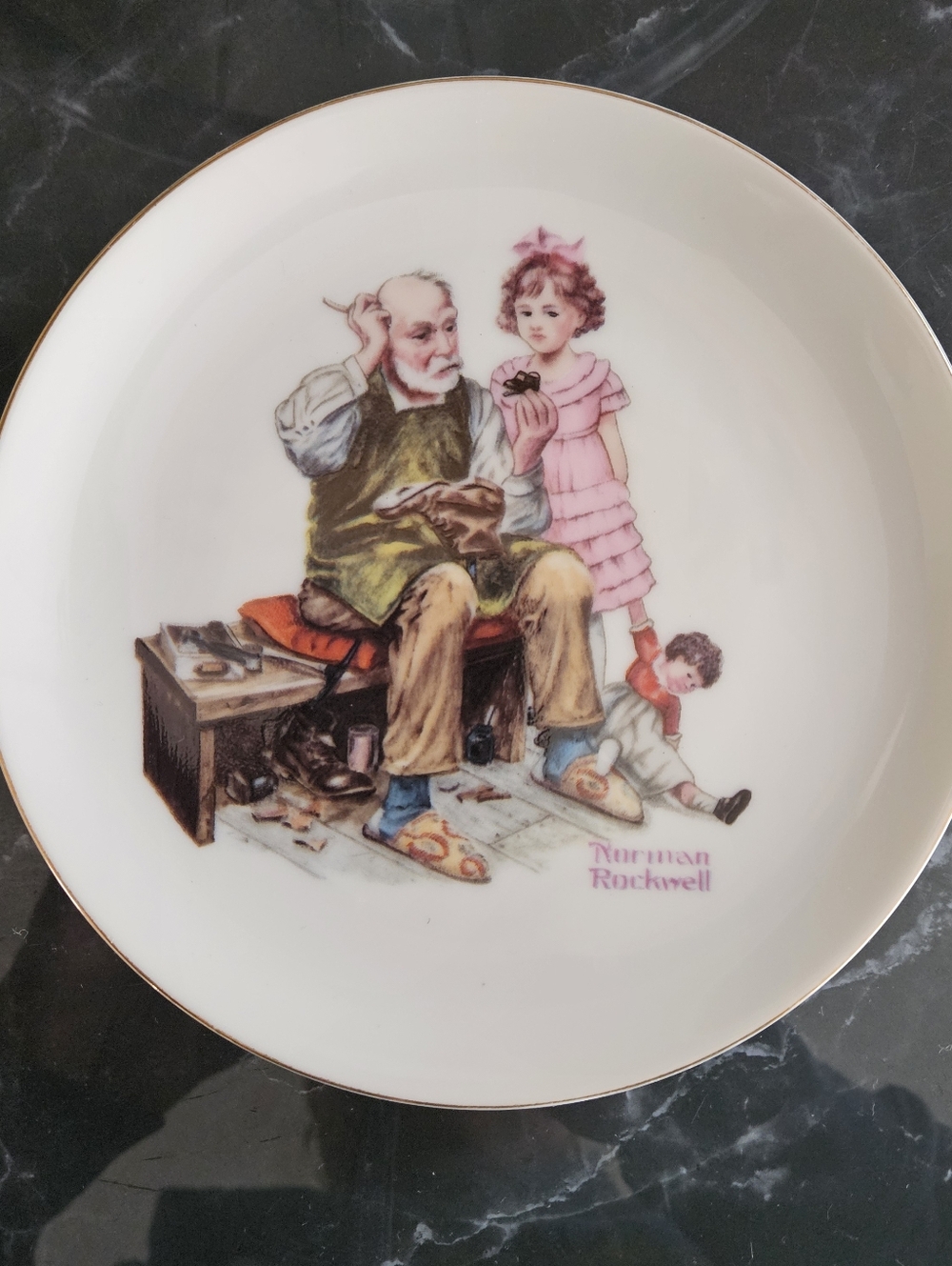 NORMAN ROCKWELL Collectors Edition Limited Series THE COBBLER 6 1/4" 1984 Plate.